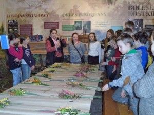 Zajęcia edukacyjne w Skansenie w Ochli.