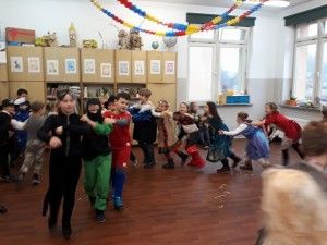 27152969_757172664474261_1906452296_n