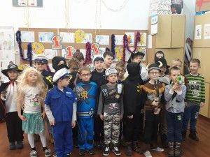 27153089_757172661140928_2007687423_n