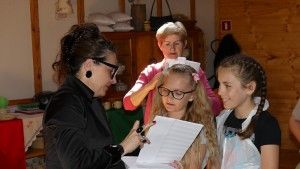 2018-05 -05 Kiwanis mit Hortkindern Bambi beim Partner in Zielona Gora