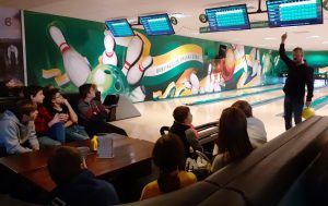 Mikołajkowy wyjazd na kręgielnię.