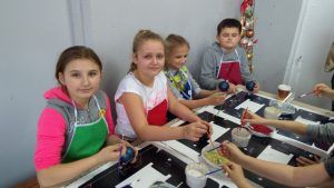 Mikołajkowy wyjazd do fabryki bombek