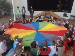 Bal karnawałowy klas I-III oraz zerówki