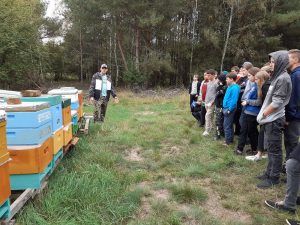 Wizyta w pasiece - klasa VIII i VII.
