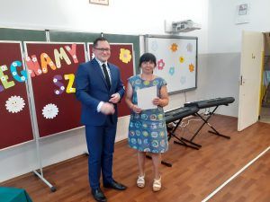 podziękowania dyrektora dla mamy uczennicy