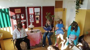 Uczniowie czytają z podziałem na rolę fragment utworu Gabrieli Zapolskiej "Moralność Pani Dulskiej"- scena piąta z aktu pierwszego.