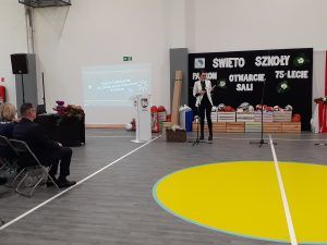 przemówienie kolejnego gościa uroczystości szkolnej