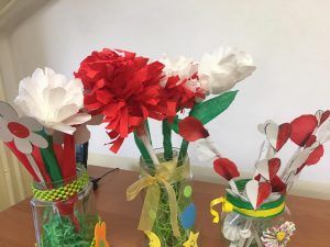 ozdoby wykonane przez dzieci na świetlicy