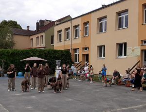 pokaz tańca nowoczesnego