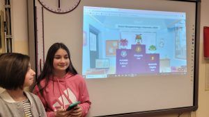 dwie uczennice - zwyciężczynie quizu