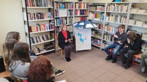 Czytanie pod chmurką