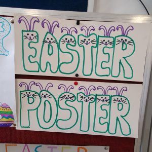 na zdjęciu plakat wielkanocny z napisem easter poster