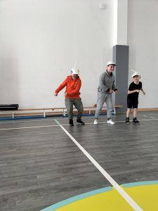 taniec w wykonaniu uczniów klasy 5