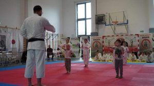 na zdjęciu najmłodsi uczestnicy turnieju