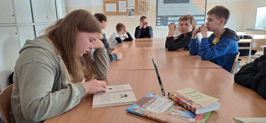 DZIEŃ BIBLIOTEK SZKOLNYCH 2024/2025