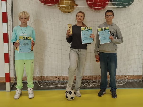 Konkurs Strzałów do Bramki z okazji Dnia Chłopaka