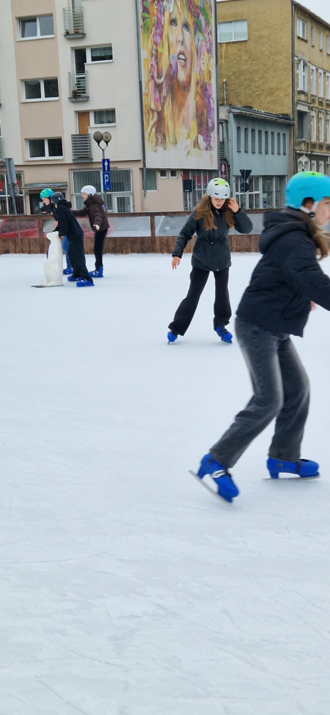 Zabawy na lodowisku