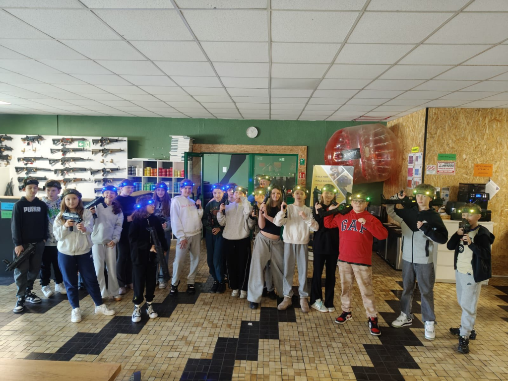 Aktywna przygoda klasy 5 w Centrum Rozrywki GROT Arena